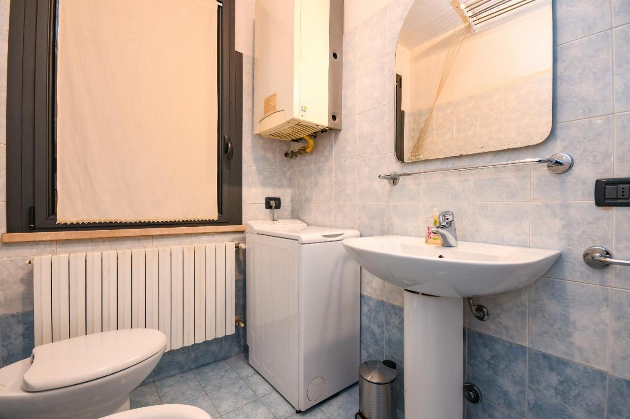Desenzanoloft Yellow Apartment Desenzano del Garda Exterior photo